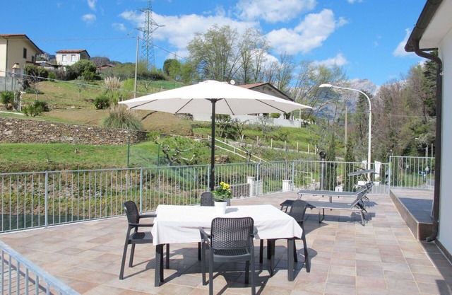 Wunderbares Ferienhaus für 2 Gäste mit W-LAN, TV, Terrasse und Parkplatz