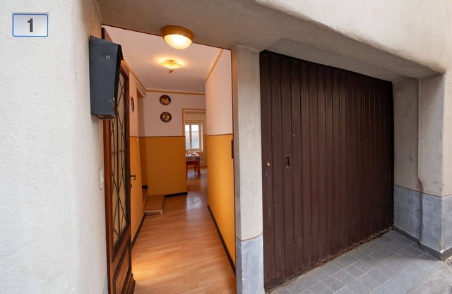 Wunderbares Ferienhaus für 4 Gäste mit W-LAN, TV, Balkon, Haustiere erlaubt und Parkplatz