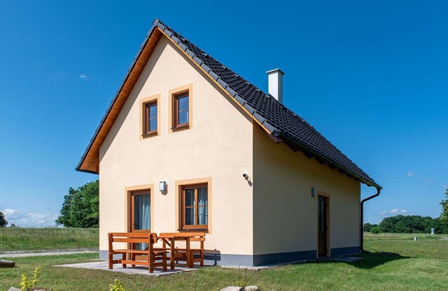 Atemberaubendes Ferienhaus für 5 Gäste mit W-LAN, TV, Terrasse, Haustiere erlaubt und Parkplatz