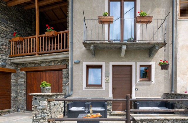 Atemberaubendes Ferienhaus für 5 Personen mit W-LAN, TV, Terrasse und Parkplatz