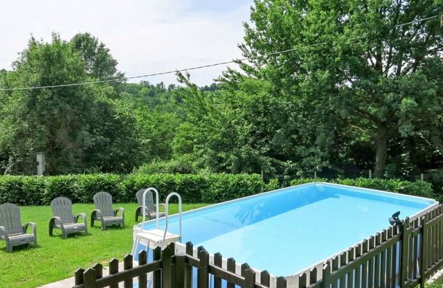 Beautiful villa for 7 people with WIFI, private pool, TV, terrace, pets allowed and parking