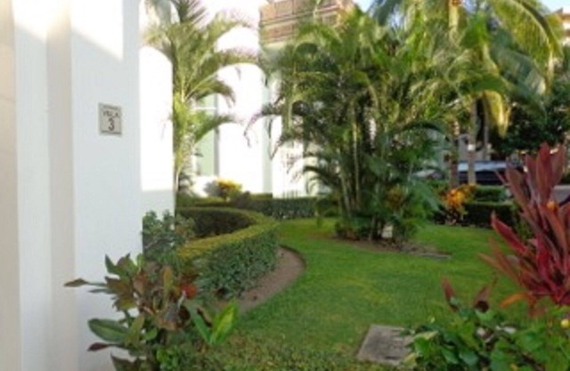 Schöne Villa in Paradise Village