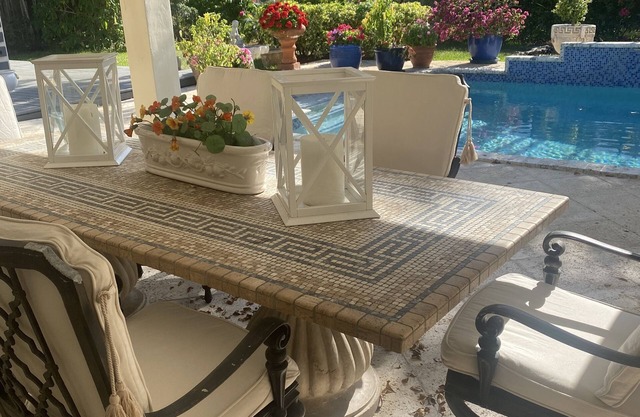 Beautiful villa in a highly desirable & gated community.