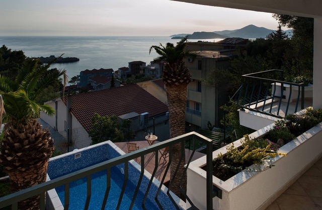 Schöne VILLA MIA mit privatem Pool und Meerblick
