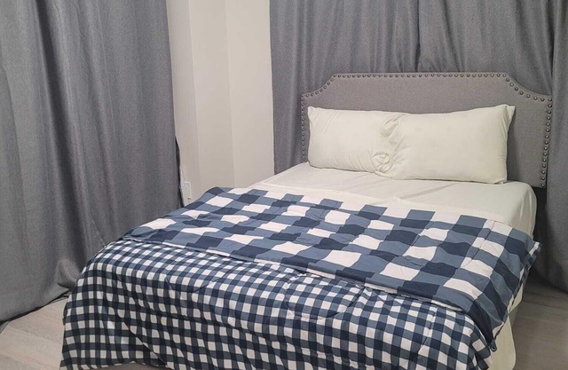 Beautiful walk-out basement 1 bedroom apartment with new appliances.