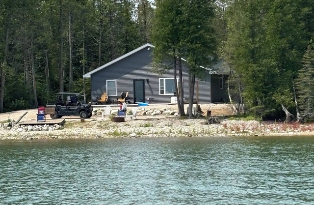 Beautiful, waterfront home located on the St Mary’s River, fisherman’s dream
