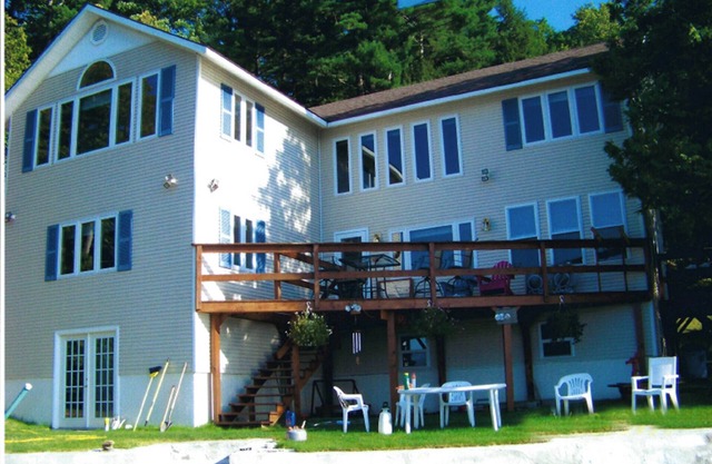 Wunderschönes Haus am Wasser mit atemberaubendem Blick über Roger's Rock