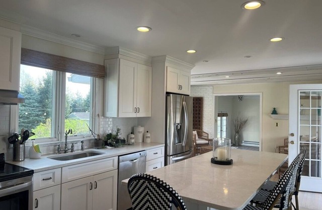 Beautiful Waterfront home in the amazing Black Rock Area!