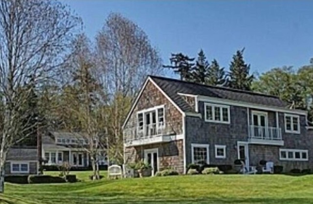 Beautiful Waterfront Cape Cod Style Beach Estate