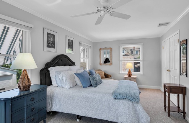 Schönes Well Design Condo in Bay Head im 1. Stock mit Außensitzbereich
