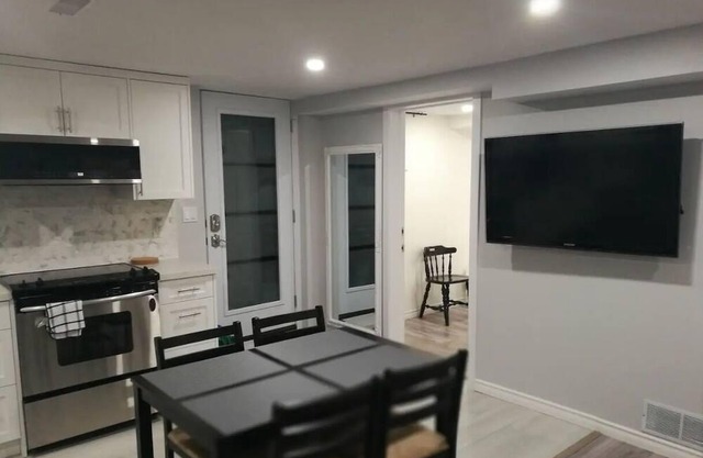Beautifully 1 bedroom suite in Guelph
