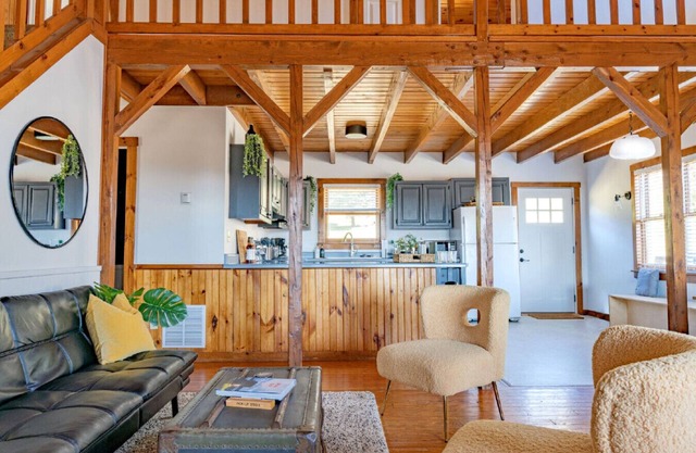 Beautifully Located, Modern Cottage in Catskills