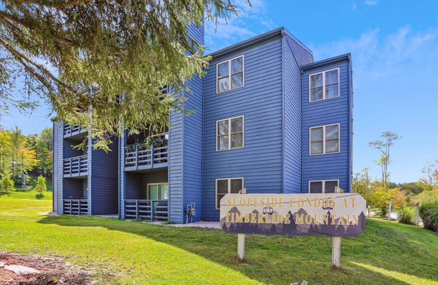 Beautifully renovated condo is slope side at Timberline Mt! Enjoy C101!