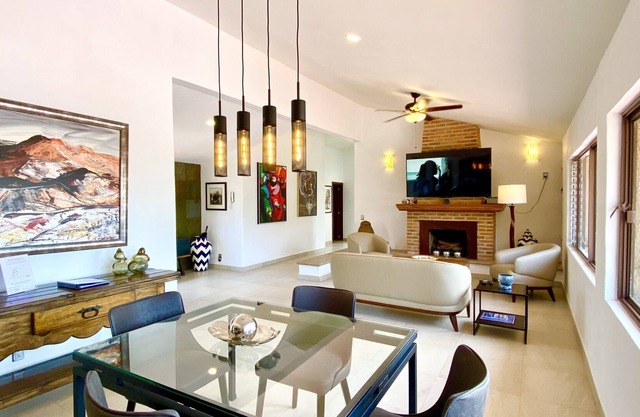 Beautifully Renovated 2 Bedroom. Great Location- Walk to everything.