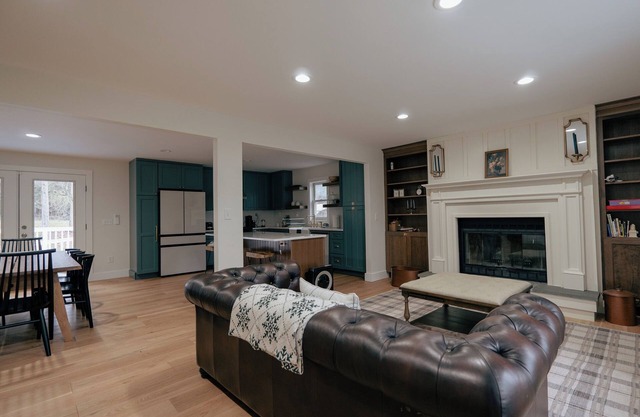 Beautifully Renovated Family-Friendly Retreat on 5 Acres