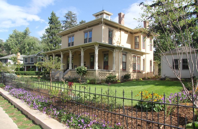 Vollständig restauriertes historisches Boulder-Wahrzeichen - Downtown Boulder