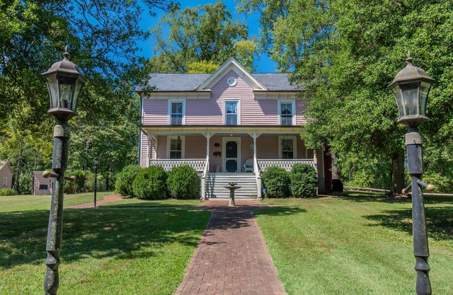 Beautifully Restored Turn of the Century Farmhouse on Private and Remote Farm