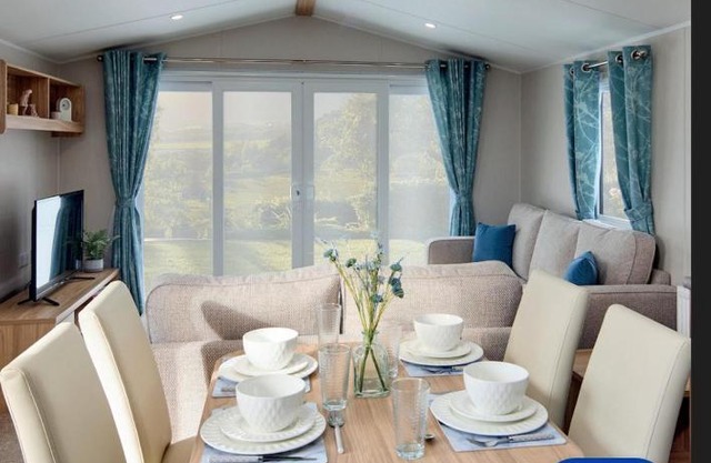 Beauview Brand New For 2023 Wi-Fi and Smart TV