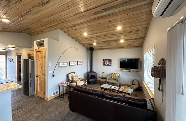 Beaverhead Cabin Fly fishing Escape!