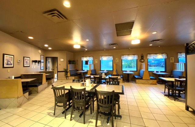 Beaverlodge Motor Inn