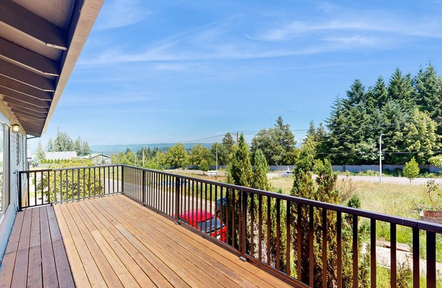 Beaverton Bliss, where luxury meets tranquility with mountain views