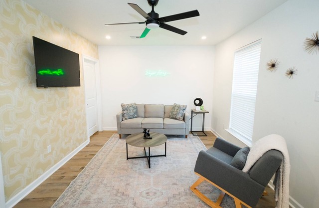 Beck's Place located on Bayou Lafourche! Close to Nicholls State University!