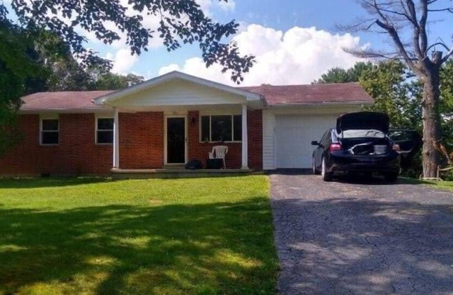 Beckley Escape .. Near the Crossroads Mall and 20 minutes to the New River Gorge