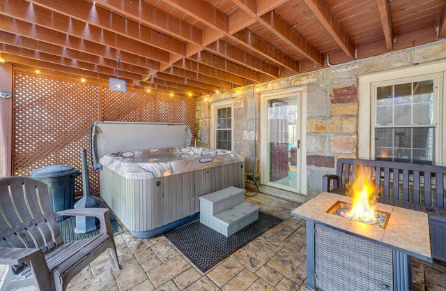 Beckley Studio w/ Private Hot Tub & Home Gym!
