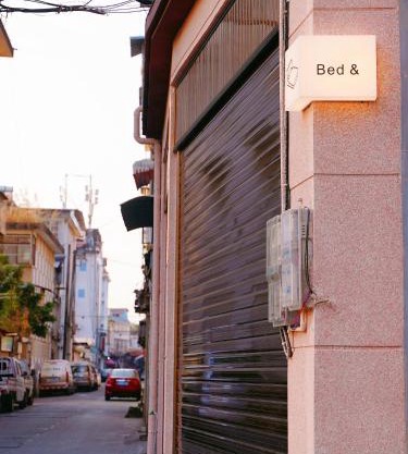 Bed&