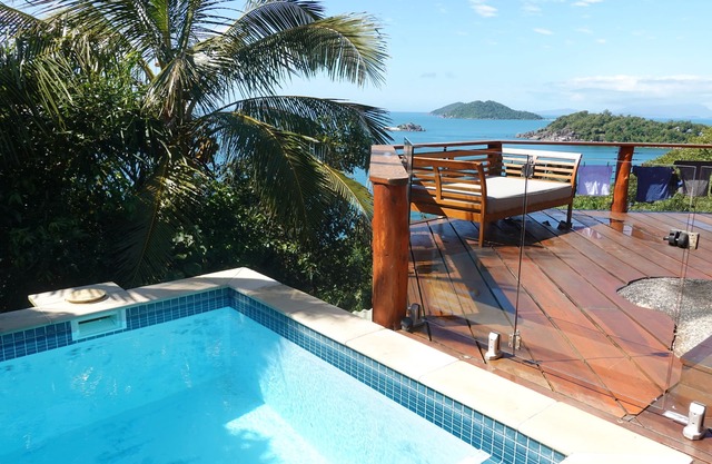 Barfuß Luxus. Privates tropisches Inselhaus, Great Barrier Reef, RomanticRetreat