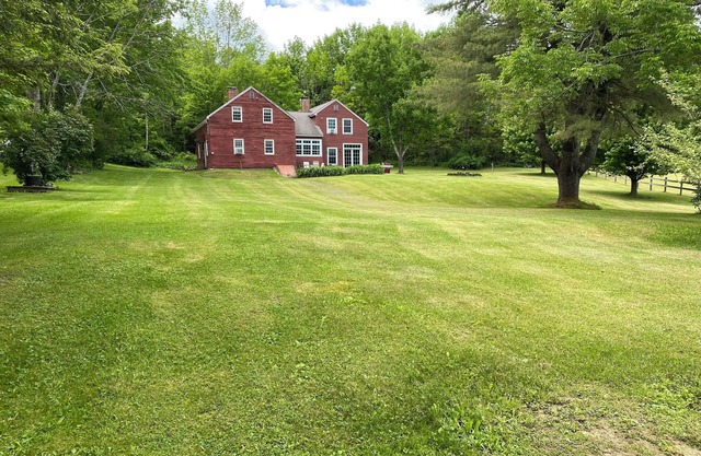 Begin your “Great Escape” in our charming country home! 3 bedrooms w/WiFi & AC