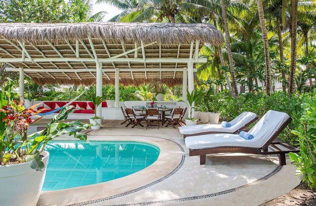 Bel Ha - 4 bedroom luxurious abode located on world's top rated beach!