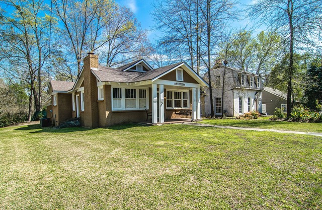 3 Bedroom 2 bath Belhaven Beauty