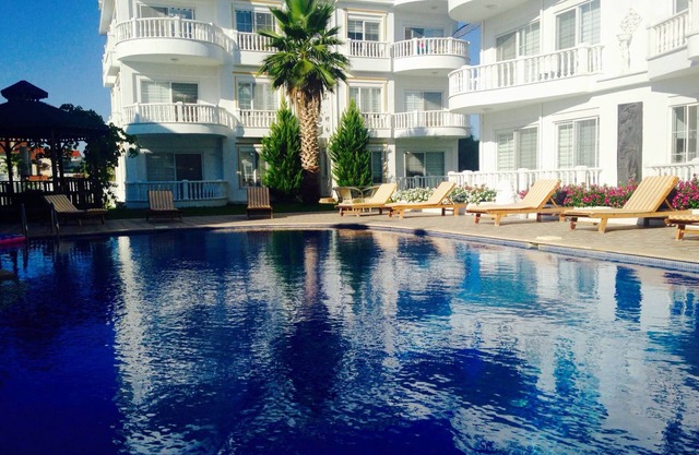 Belka Golf Residence Poolside Delux