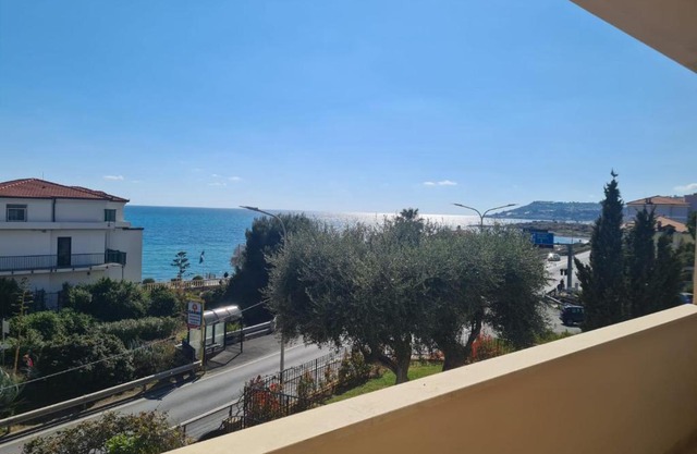 Bell'alloggio a due passi dalle spiagge di Riva Ligure