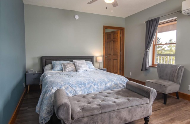 Bell Street Lodging-Suite