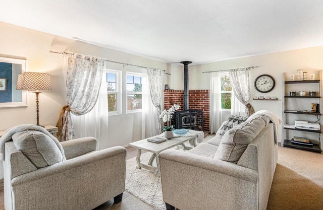 Bella Bella Beach Cottage