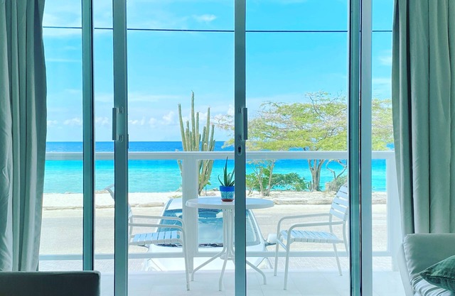 Bella Horizonte - Beachfront 1