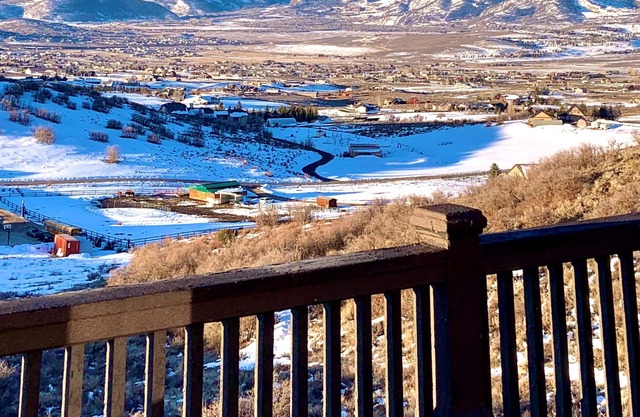 Bella Vista Estate + Private Hot Tub + Great for Large Groups