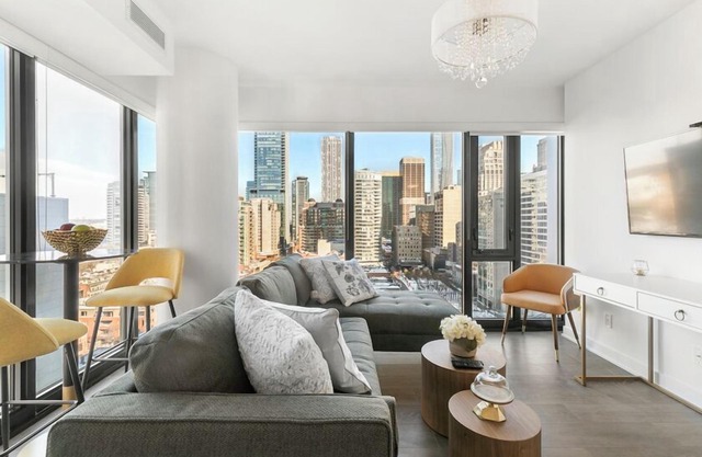 Bellair Yorkville