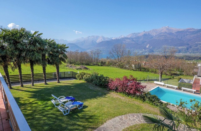 Bellavista I Garten-Ferienwohnung mit Pool
