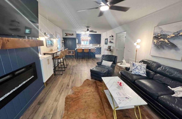 Belle Maison, Heart of Greers Ferry Lake Area