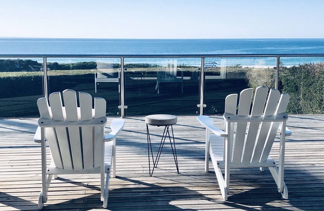 Belle Vue BEACH HOUSE - POSITION PERFECT