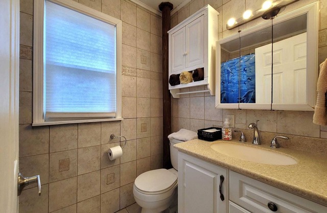 BELLEROSE BEAUTY 2BDRM