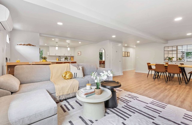 Bellevue 3BR Retreat | Walk to Trails & Near Lake