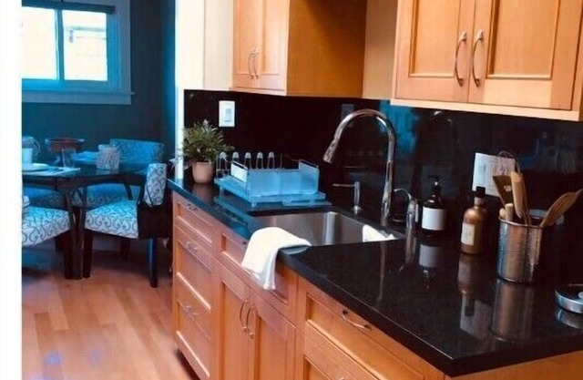 Bellissimo By the Sea, 2 Bedroom, Walk Everywhere