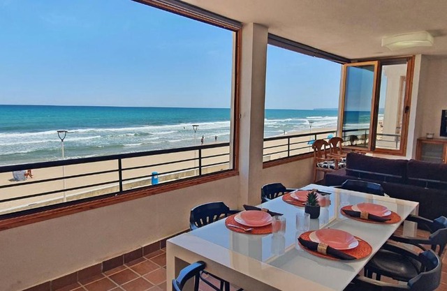 BELLREGUARD PASEO - Alquiler solo a Familias