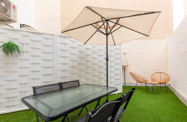Belmar Apartments 2. WiFi + A/C + 5 Pax