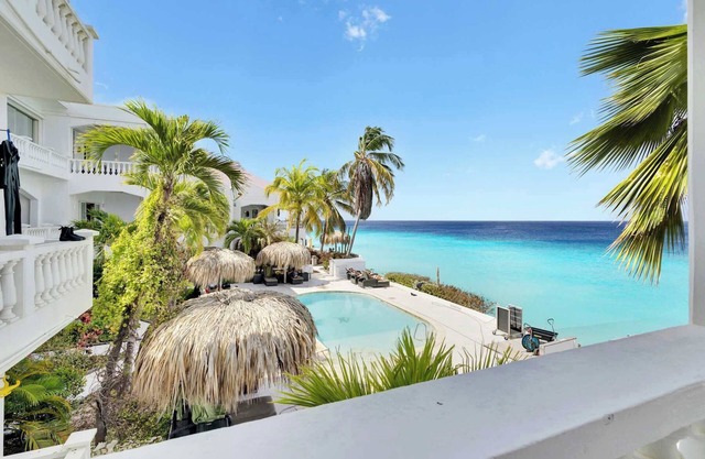Belmar Oceanfront Apartments 13 with direct sea access and diving facilities