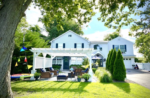 Belmar, Spring Lake, SeaGirt, Avon, Ocean Grove, Bradley Beach O.5 mile to beach